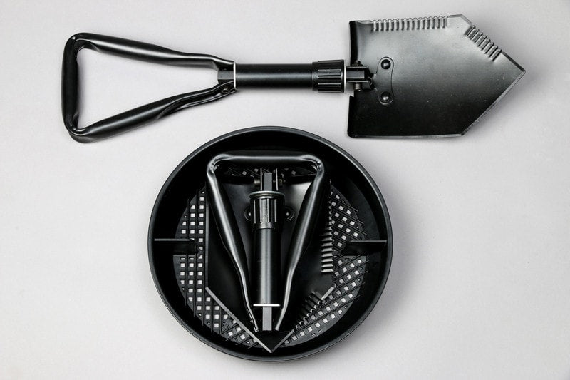 Folding cheap metal shovel